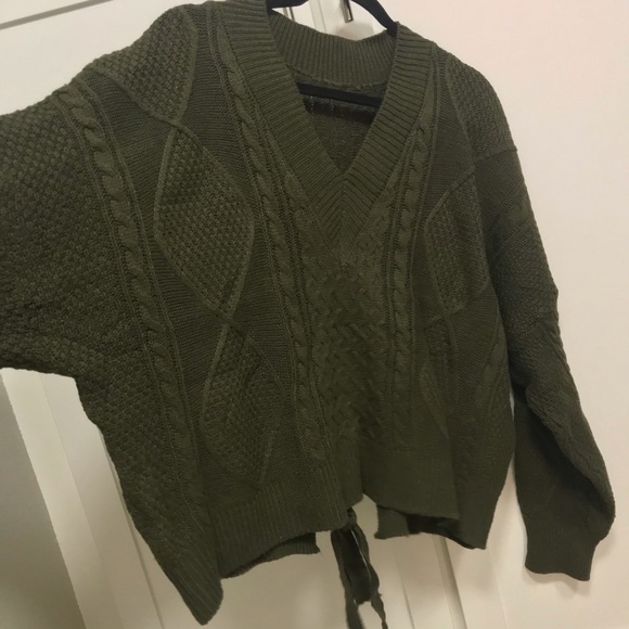 Double Tie Up Back Olive Cable Boho Sweater - Picture 5 of 7